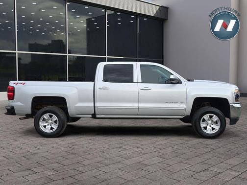 Silver Ice Metallic 2018 Chevrolet Silverado 1500 1LT