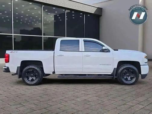 2017 Chevrolet Silverado 1500 2LT
