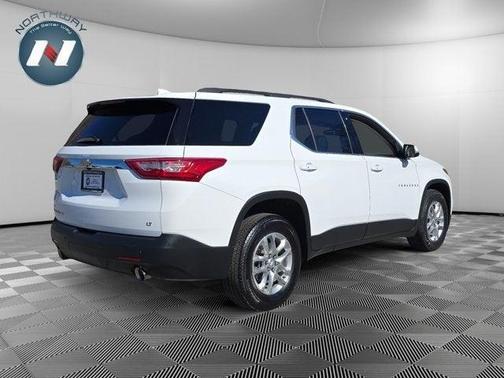 2021 Chevrolet Traverse LT Leather