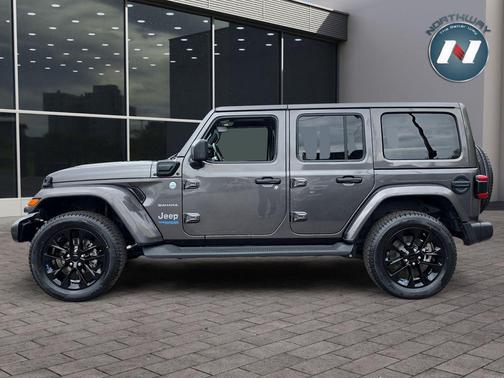 Granite Crystal Metallic Clearcoat 2022 Jeep Wrangler Unlimited 4xe Sahara