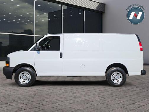 Summit White 2021 Chevrolet Express 2500 Work Van