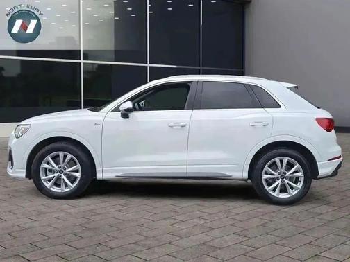2023 Audi Q3 Premium 45 TFSI S line quattro Tiptronic