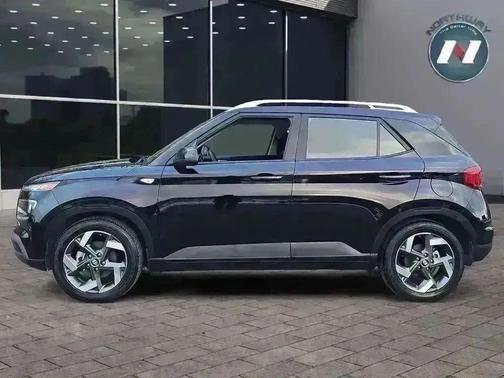 2023 Hyundai VENUE SEL