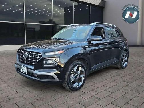 2023 Hyundai VENUE SEL
