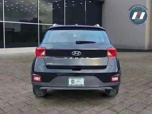 2023 Hyundai VENUE SEL