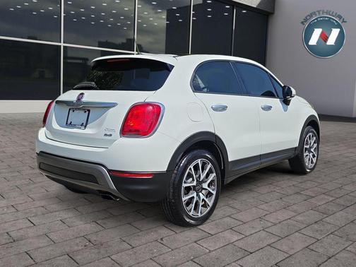 Bianco Gelato (White Clear Coat) 2017 FIAT 500X Trekking