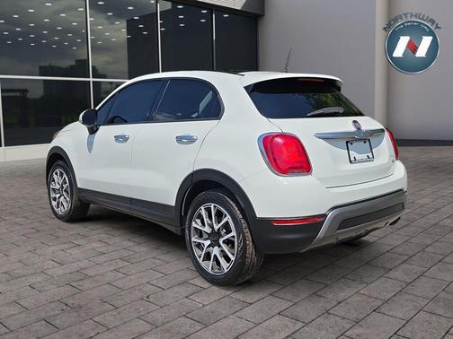 Bianco Gelato (White Clear Coat) 2017 FIAT 500X Trekking