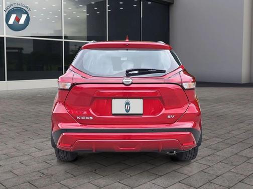 2024 Nissan Kicks SV
