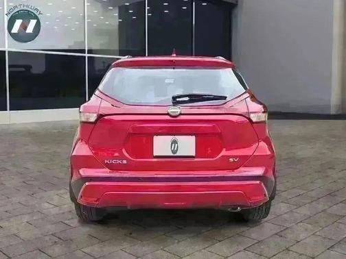 2024 Nissan Kicks SV