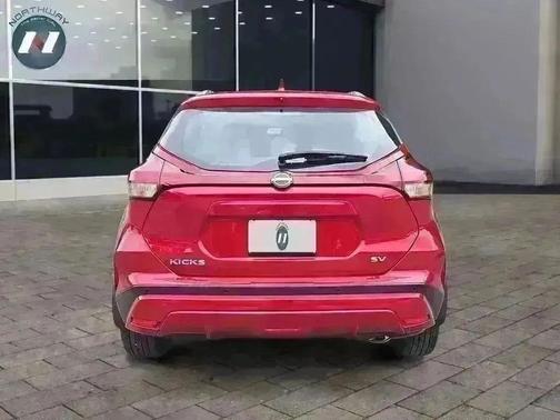 2024 Nissan Kicks SV