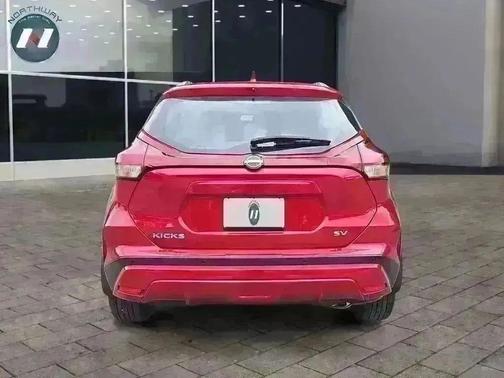 2024 Nissan Kicks SV