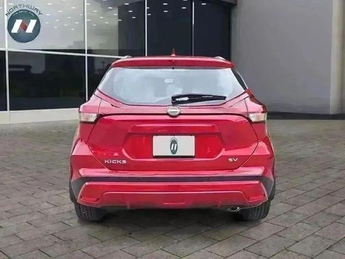 2024 Nissan Kicks SV