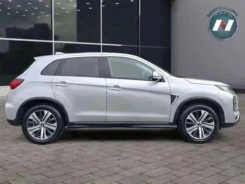 2020 Mitsubishi Outlander Sport SE