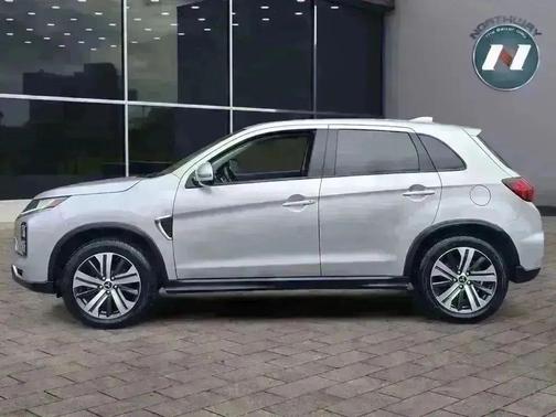 2020 Mitsubishi Outlander Sport SE