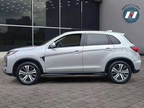 2020 Mitsubishi Outlander Sport SE