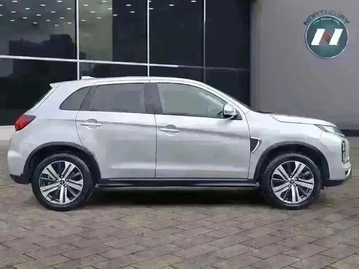 2020 Mitsubishi Outlander Sport SE