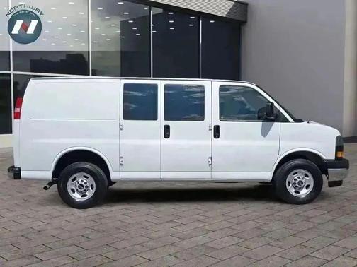 2023 GMC Savana 2500 Work Van