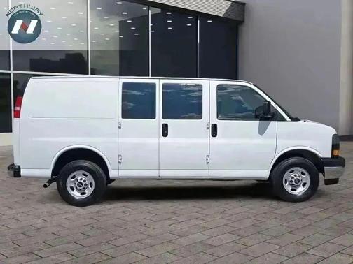 2023 GMC Savana 2500 Work Van