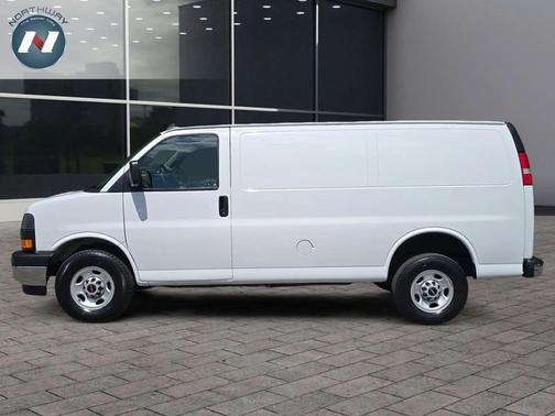 2023 GMC Savana 2500 Work Van