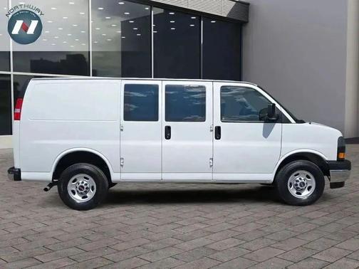 2023 GMC Savana 2500 Work Van