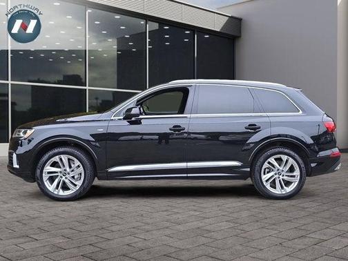 2022 Audi Q7 45 Premium