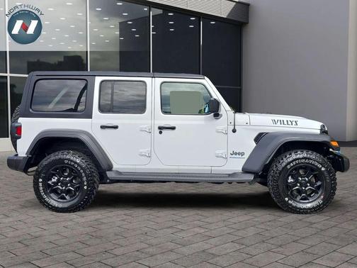 Bright White Clearcoat 2023 Jeep Wrangler 4xe Willys
