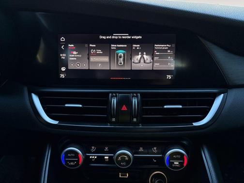 Alfa Black 2020 Alfa Romeo Giulia Ti