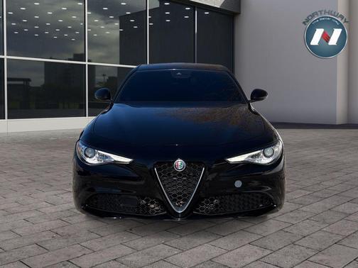 Alfa Black 2020 Alfa Romeo Giulia Ti