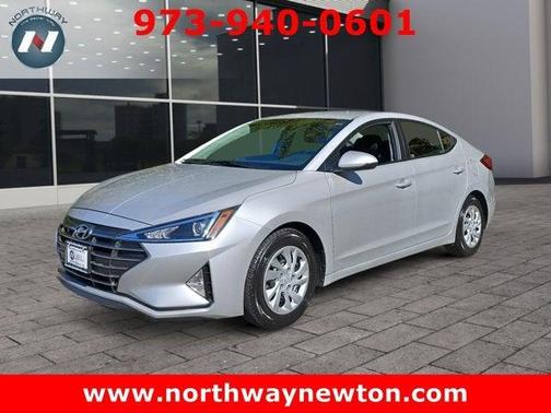 2020 Hyundai ELANTRA SE