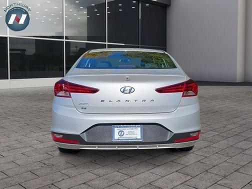 2020 Hyundai ELANTRA SE