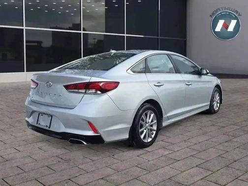 2018 Hyundai SONATA SE