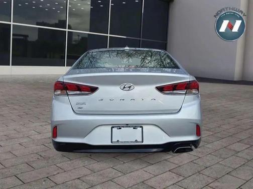 2018 Hyundai SONATA SE