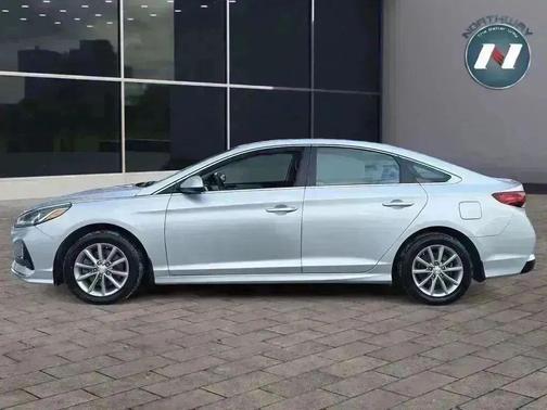 2018 Hyundai SONATA SE