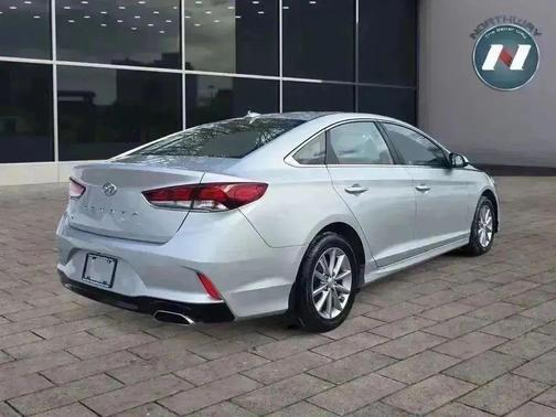 2018 Hyundai SONATA SE