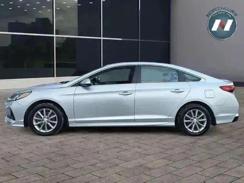 2018 Hyundai SONATA SE