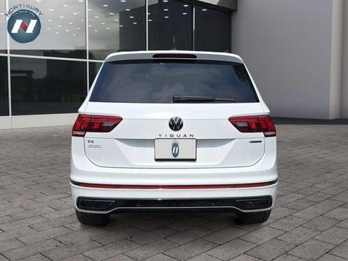2022 Volkswagen Tiguan 2.0T SE R-Line Black
