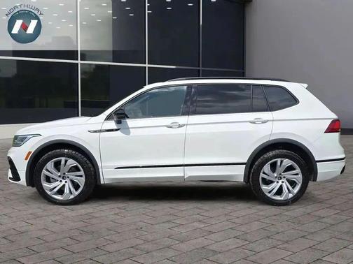 2022 Volkswagen Tiguan 2.0T SE R-Line Black 4MOTION