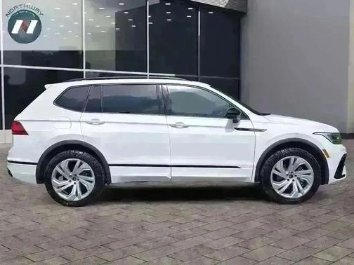2022 Volkswagen Tiguan 2.0T SE R-Line Black 4MOTION