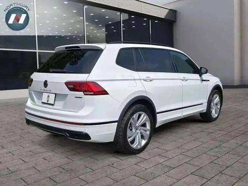 2022 Volkswagen Tiguan 2.0T SE R-Line Black 4MOTION