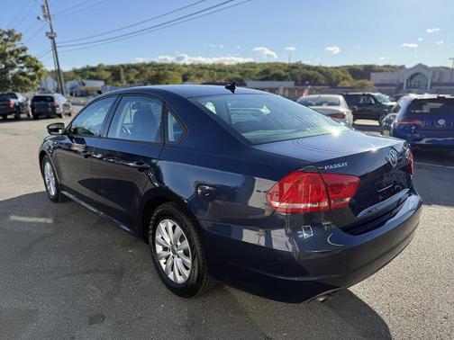 2015 Volkswagen Passat 1.8T S