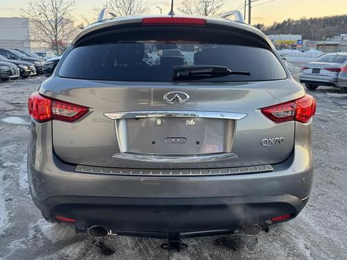 2014 INFINITI QX70 Base