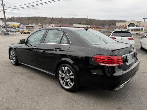 2016 Mercedes-Benz E-Class 4MATIC