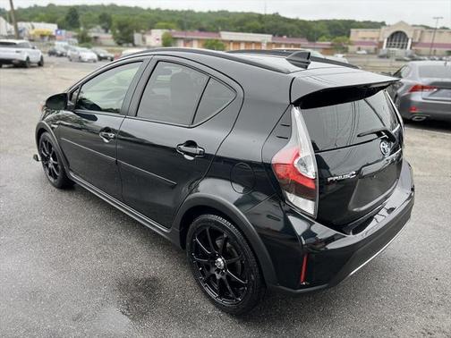2018 Toyota Prius c Two