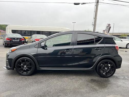 2018 Toyota Prius c Two