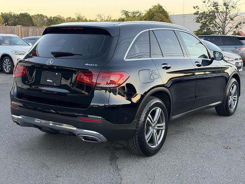 BLACK 2021 Mercedes-Benz GLC 300 4MATIC