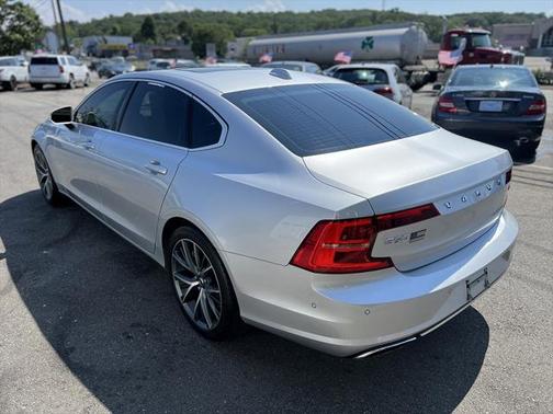 2018 Volvo S90 T6 Momentum