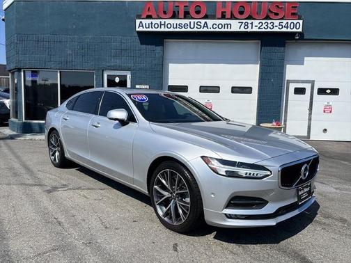 2018 Volvo S90 T6 Momentum
