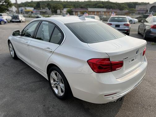 2018 BMW 330 xDrive