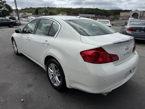 2013 INFINITI G37x Base