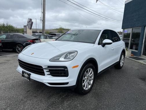 2021 Porsche Cayenne BASE